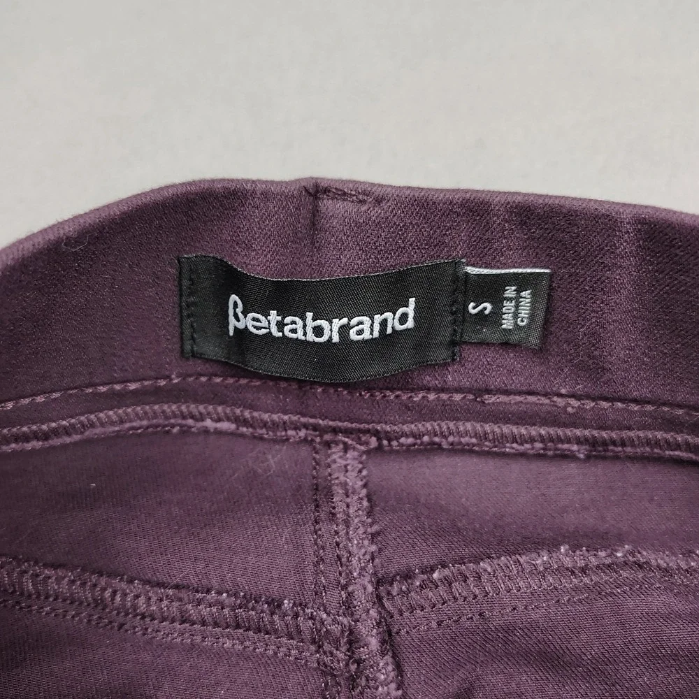 Betabrand Stretch Yoga Denim Jeans Small Plum Flare Leg Career Casual 31 Inseam